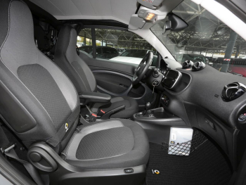 SMART EQ fortwo cabrio passion Plus-Paket 22kW