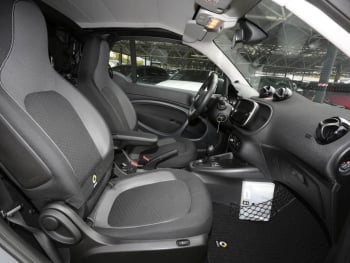 SMART EQ fortwo cabrio passion Plus-Paket 22kW