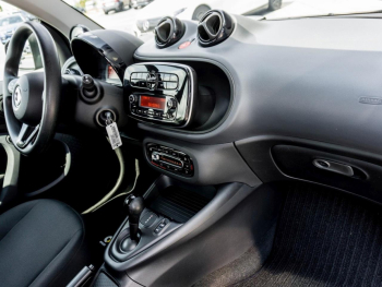 SMART EQ fortwo cabrio Cool & Audio Plus-Paket 22kW