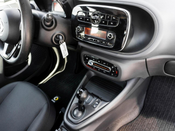 SMART EQ fortwo cabrio Cool & Audio Plus-Paket 22kW