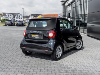 SMART EQ fortwo cabrio Cool & Audio Plus-Paket 22kW