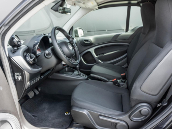 SMART EQ fortwo cabrio Cool & Audio Plus-Paket 22kW