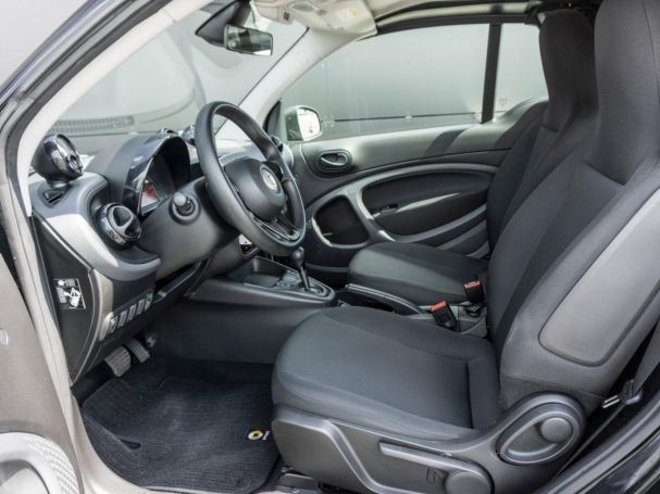 SMART EQ fortwo cabrio Cool & Audio Plus-Paket 22kW SMART EQ fortwo cabrio Cool & Audio Plus-Paket 22kW