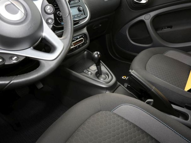 SMART EQ fortwo cabrio passion Plus-Paket 22kW-Lader