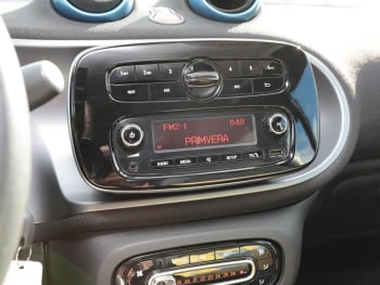 SMART EQ fortwo cabrio passion Plus-Paket 22kW-Lader