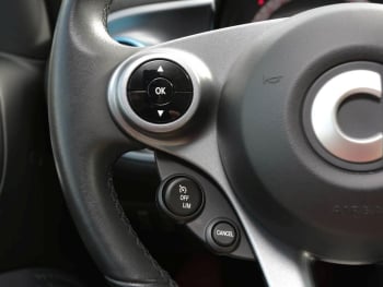 SMART EQ fortwo cabrio passion Plus-Paket 22kW-Lader