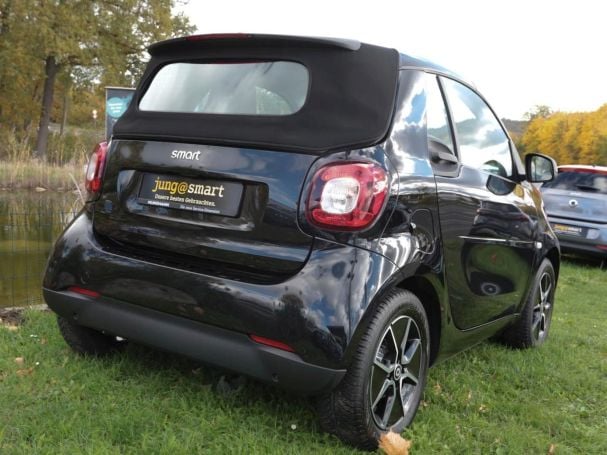 SMART EQ fortwo cabrio passion Plus-Paket 22kW-Lader
