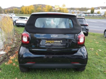 SMART EQ fortwo cabrio passion Plus-Paket 22kW-Lader