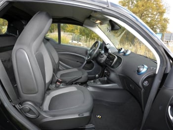 SMART EQ fortwo cabrio passion Plus-Paket 22kW-Lader