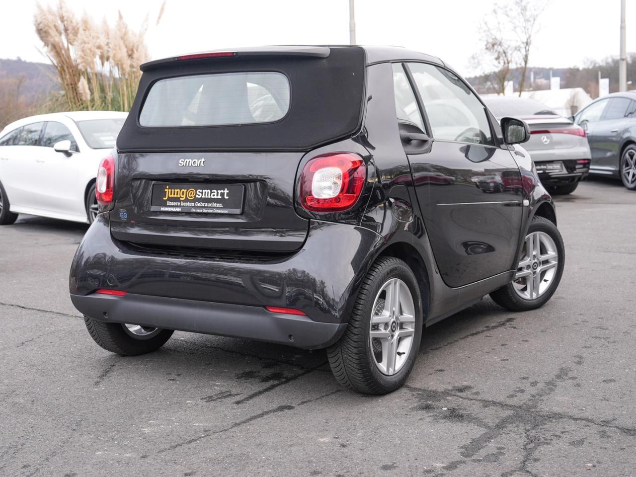 SMART EQ fortwo cabrio plus-Paket Cool&Audio 22Kw