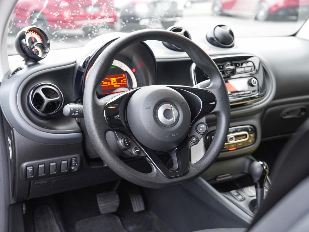 SMART EQ fortwo cabrio plus-Paket Cool&Audio 22Kw