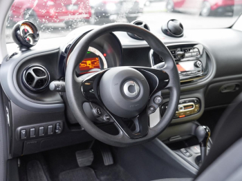 SMART EQ fortwo cabrio plus-Paket Cool&Audio 22kW