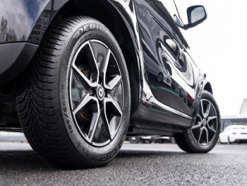 SMART EQ fortwo cabrio plus-Paket Cool&Audio 22kw