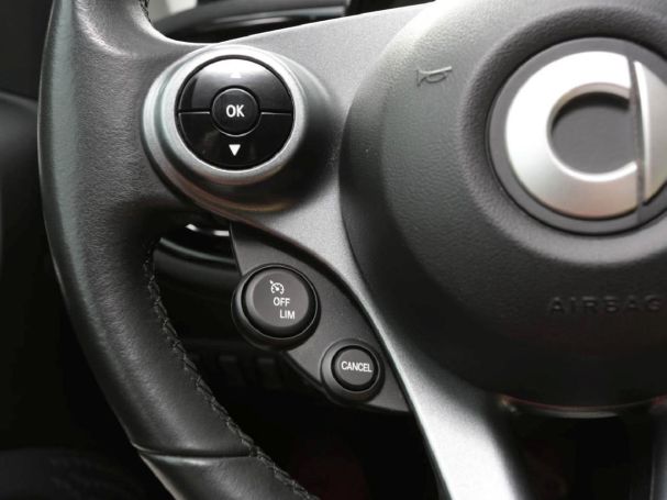 SMART EQ fortwo cabrio prime Plus-Paket Cool&Audio 22kw SMART EQ fortwo cabrio prime Plus-Paket Cool&Audio 22kw