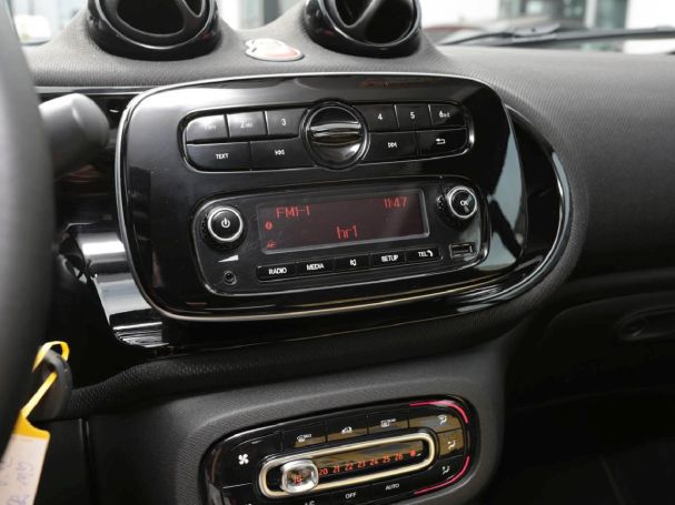 SMART EQ fortwo cabrio prime Plus-Paket Cool&Audio 22kw SMART EQ fortwo cabrio prime Plus-Paket Cool&Audio 22kw