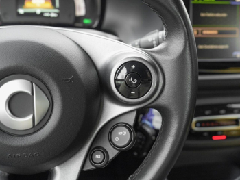 SMART EQ fortwo cabrio passion exclusive Paket 22kW