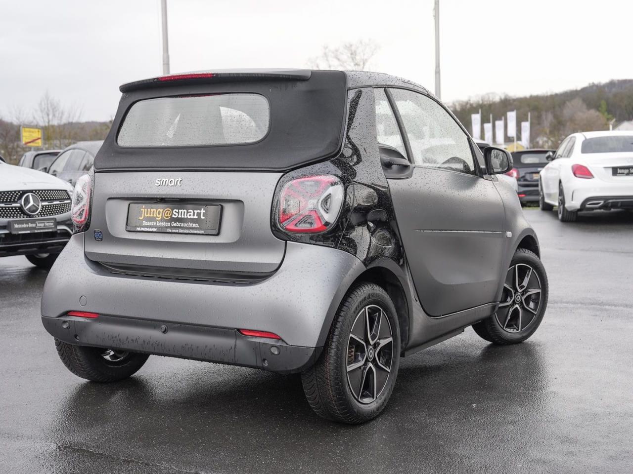 SMART EQ fortwo cabrio passion exclusive Paket 22kW