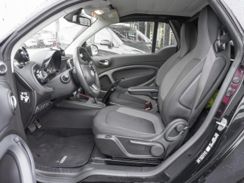 SMART EQ fortwo cabrio passion exclusive Paket 22kW