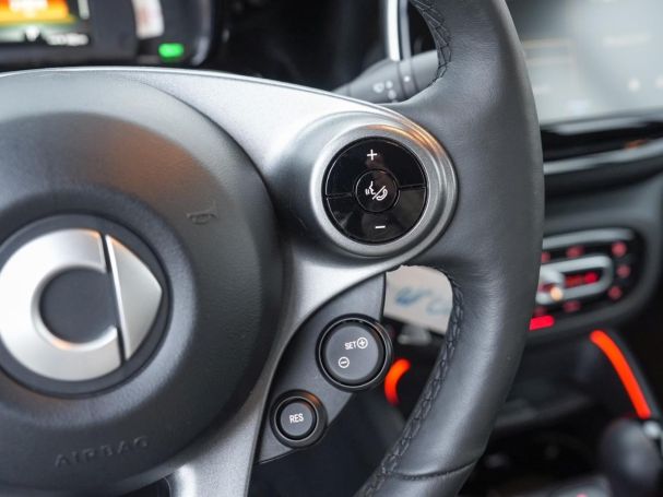 SMART EQ fortwo cabrio prime Exclusive-Paket Plus-Paket