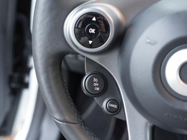 SMART EQ fortwo cabrio prime Exclusive-Paket Plus-Paket