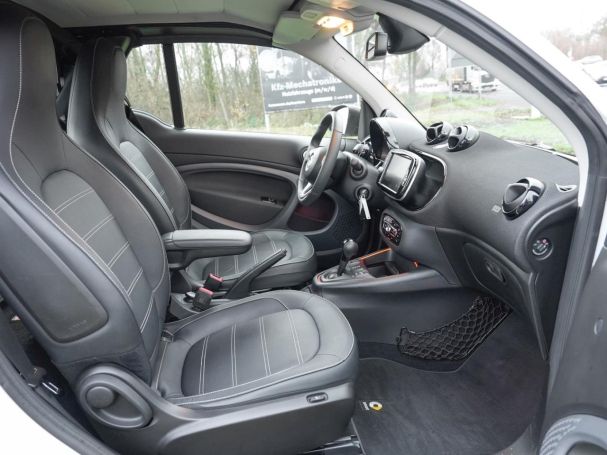 SMART EQ fortwo cabrio prime Exclusive-Paket Plus-Paket