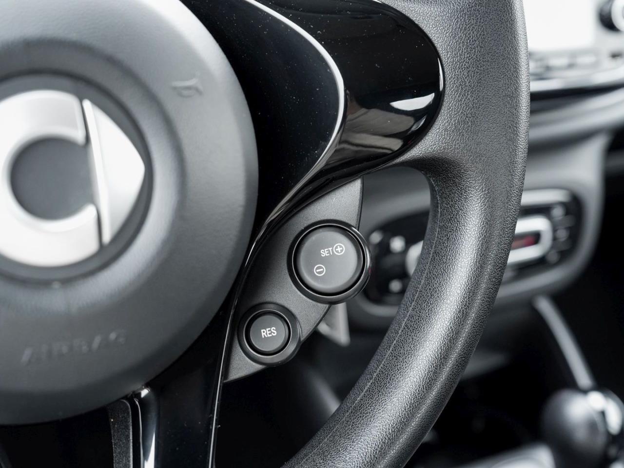 SMART EQ fortwo cabrio Cool&Audio Ladekabel-Paket