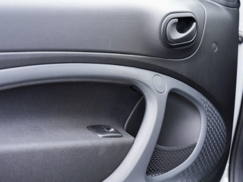 SMART EQ fortwo cabrio Cool&Audio Ladekabel-Paket