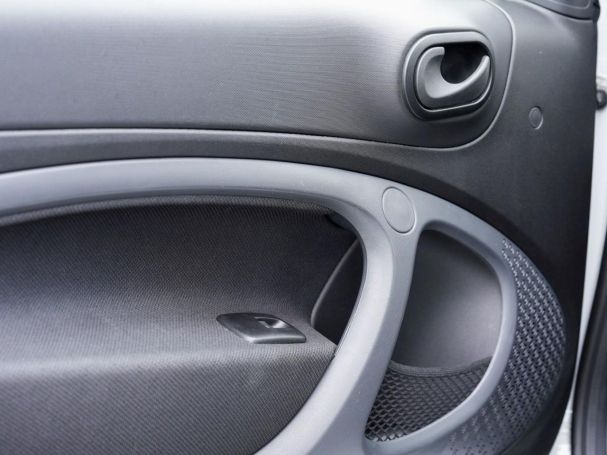 SMART EQ fortwo cabrio Cool&Audio Ladekabel-Paket