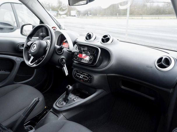 SMART EQ fortwo cabrio Cool&Audio Ladekabel-Paket