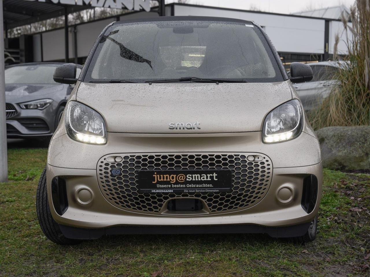 SMART EQ fortwo Plus Paket Advanced Paket SHZ 22kW