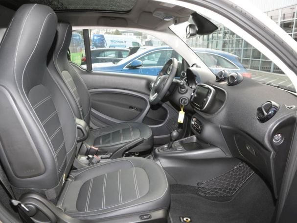 SMART EQ fortwo Prime prime exclusive Panorama Kamera SMART EQ fortwo Prime prime exclusive Panorama Kamera