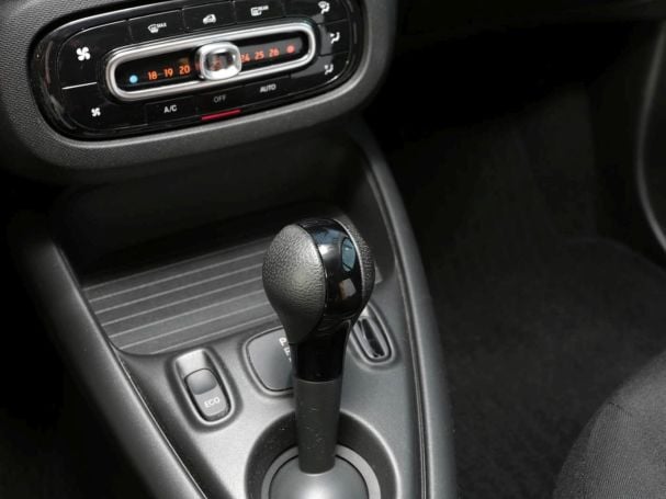 SMART EQ fortwo plus-Paket Cool&Audio Volldach