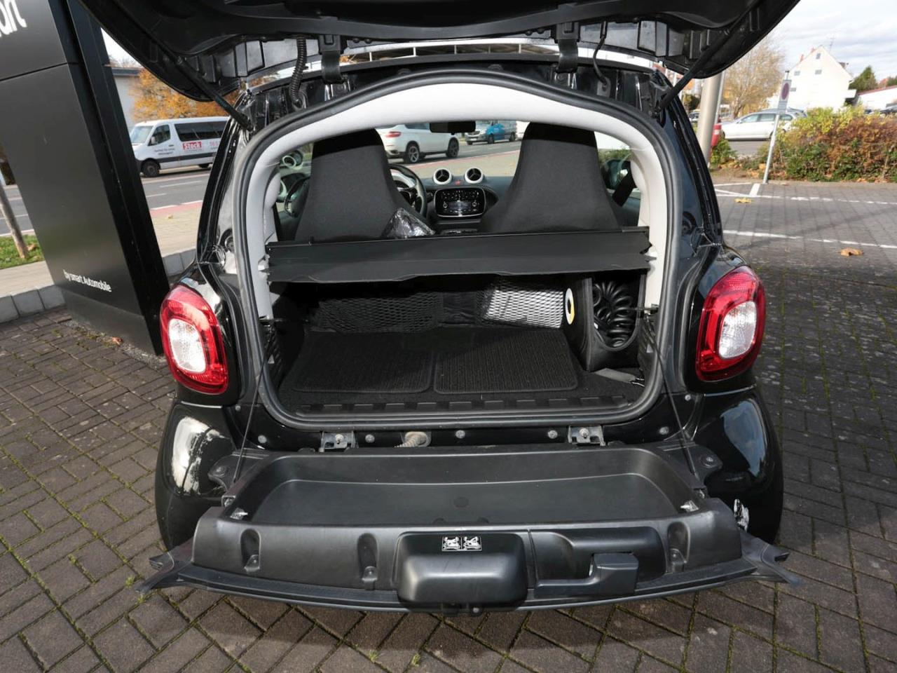 SMART EQ fortwo plus-Paket Cool&Audio Volldach