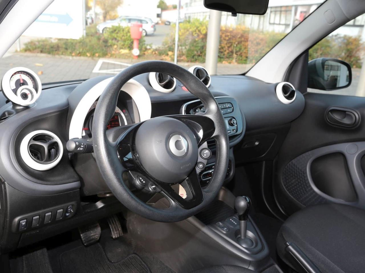 SMART EQ fortwo plus-Paket Cool&Audio Volldach
