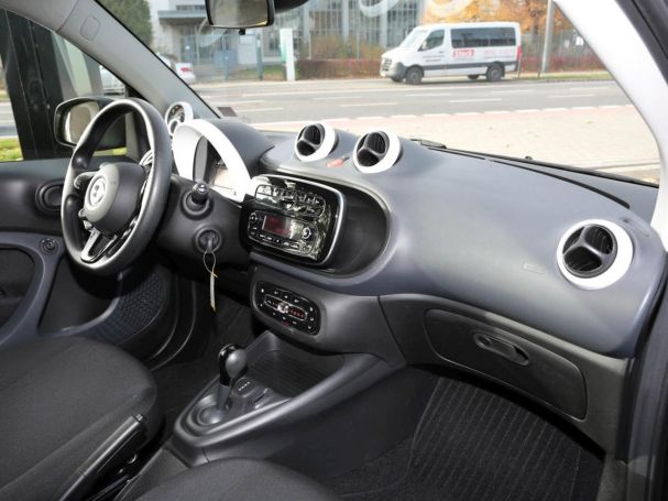 SMART EQ fortwo plus-Paket Cool&Audio Volldach