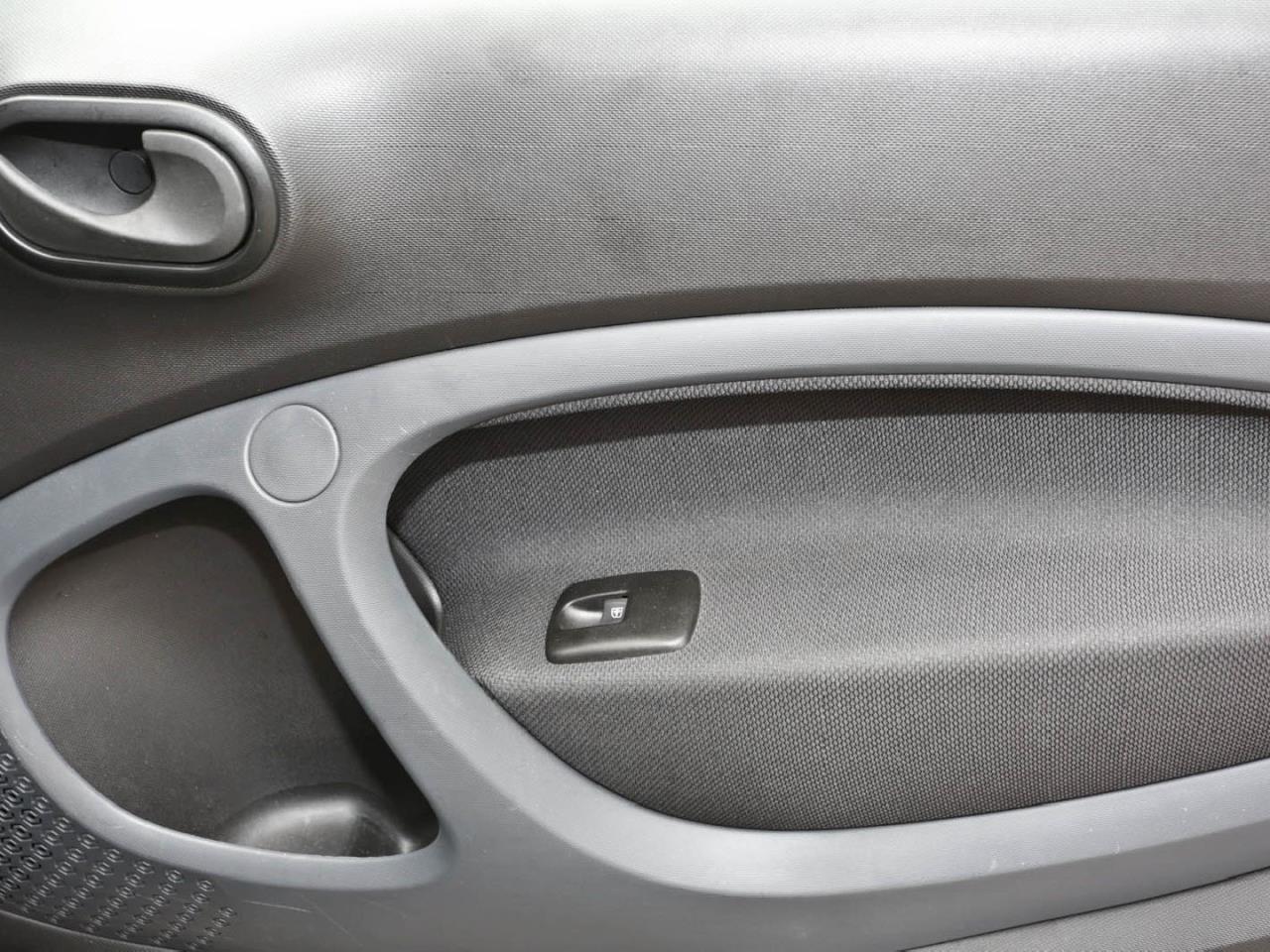 SMART EQ fortwo 22 kW PlusPaket Sitzhzg LM Klimaautom.