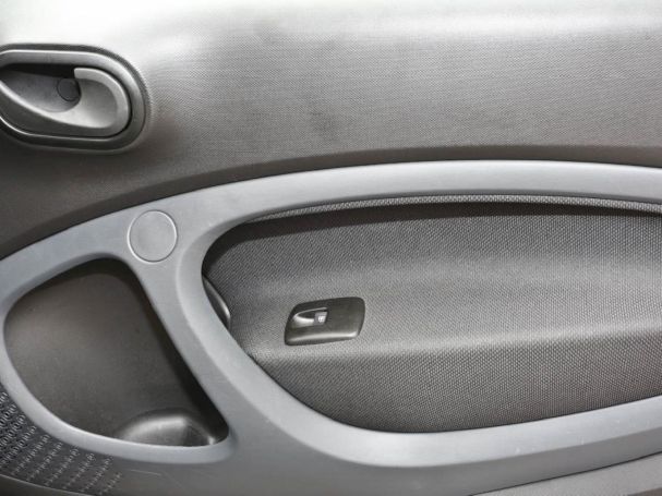 SMART EQ fortwo 22 kW PlusPaket Sitzhzg LM Klimaautom.