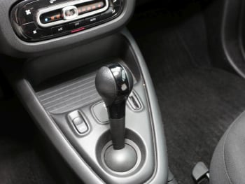 SMART EQ fortwo 22 kW PlusPaket Sitzhzg LM Klimaautom.