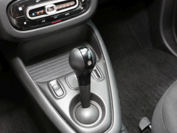 SMART EQ fortwo 22 kW PlusPaket Sitzhzg LM Klimaautom.