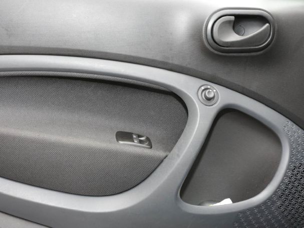 SMART EQ fortwo 22 kW PlusPaket Sitzhzg LM Klimaautom.