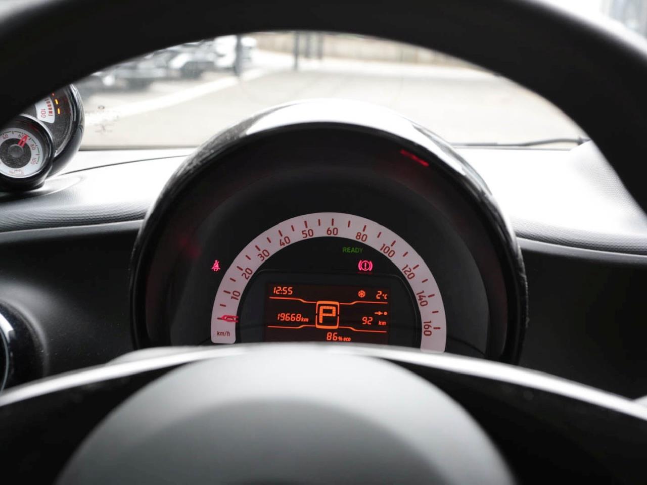 SMART EQ fortwo 22 kW PlusPaket Sitzhzg LM Klimaautom.