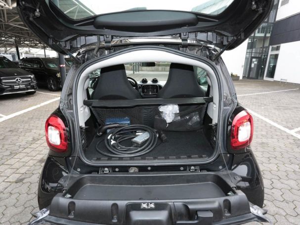SMART EQ fortwo 22 kW PlusPaket Sitzhzg LM Klimaautom.