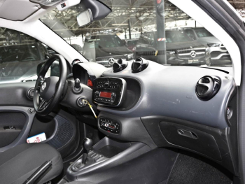 SMART EQ fortwo 22 kW PlusPaket Sitzhzg LM Klimaautom.