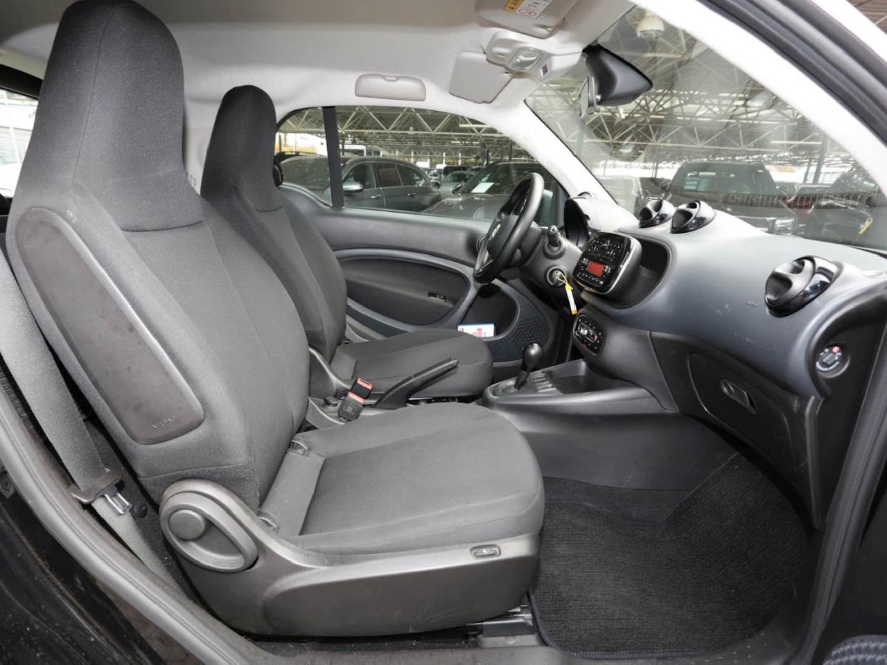 SMART EQ fortwo 22 kW PlusPaket Sitzhzg LM Klimaautom.