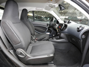 SMART EQ fortwo 22 kW PlusPaket Sitzhzg LM Klimaautom.