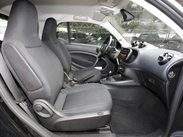 SMART EQ fortwo 22 kW PlusPaket Sitzhzg LM Klimaautom.