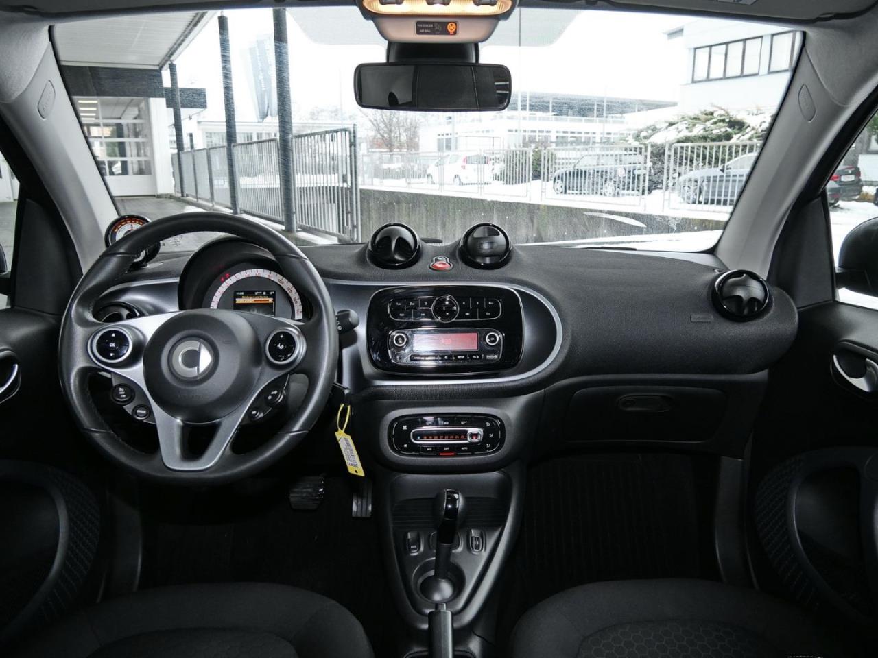 SMART EQ fortwo passion Plus-Paket Cool/Audio 22kW