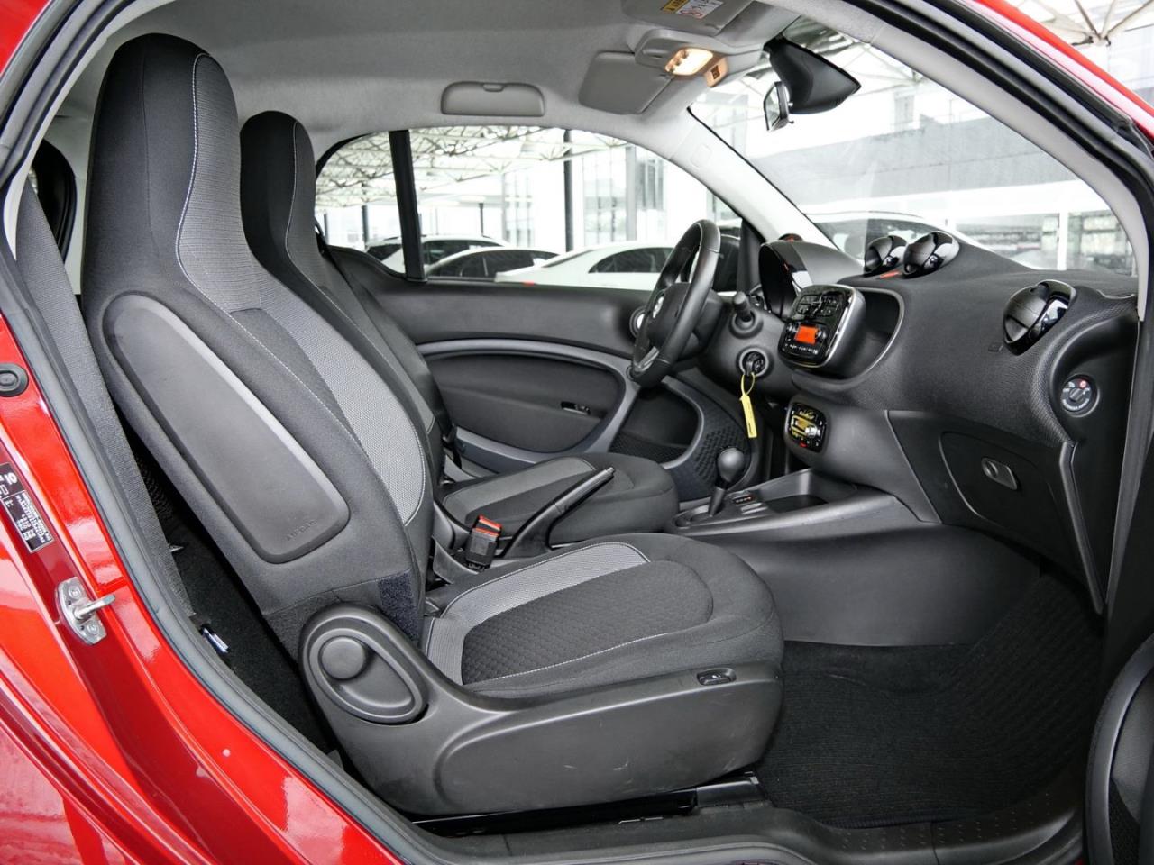 SMART EQ fortwo passion Plus-Paket Cool/Audio 22kW