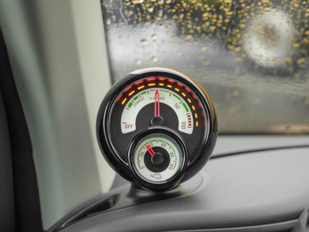 SMART EQ fortwo plus-Paket Cool&Audio Volldach 22kW