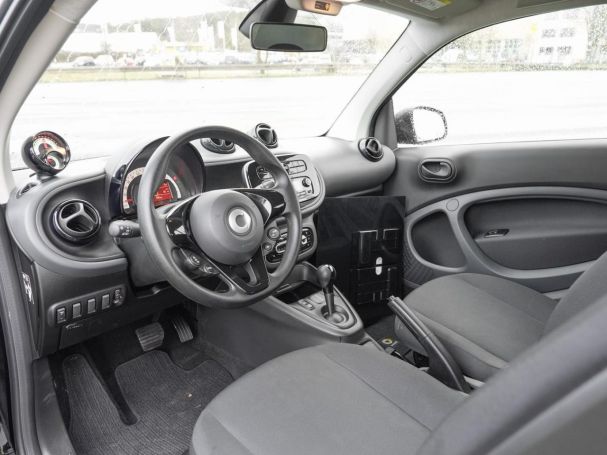 SMART EQ fortwo plus-Paket Cool&Audio Volldach 22kW